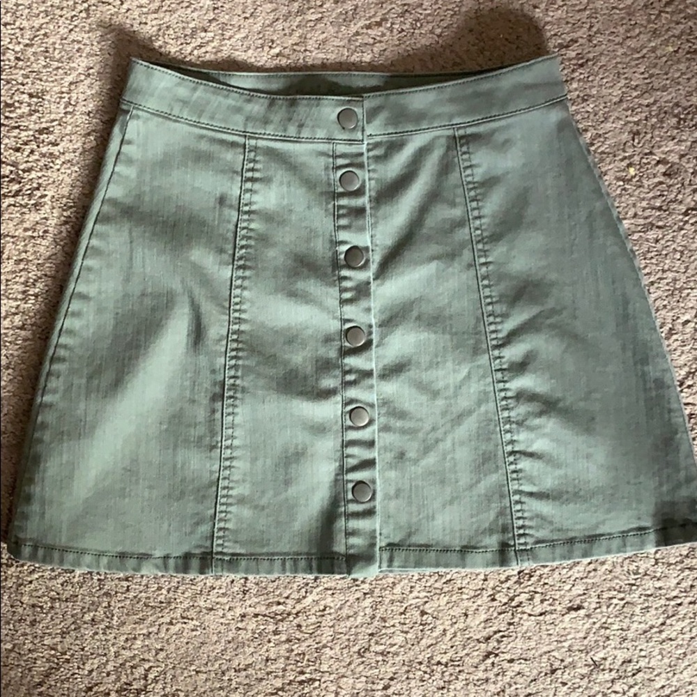 Button up mini skirt size 7